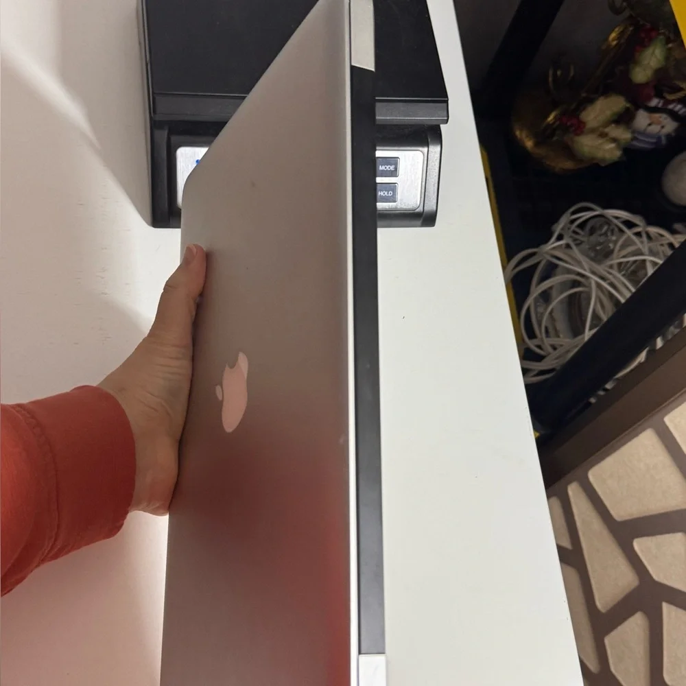 Apple MacBook Pro Laptop A1278 Silver – For Parts / Repair